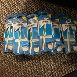 16- Listerine Ultraclean Hard to Reach Places